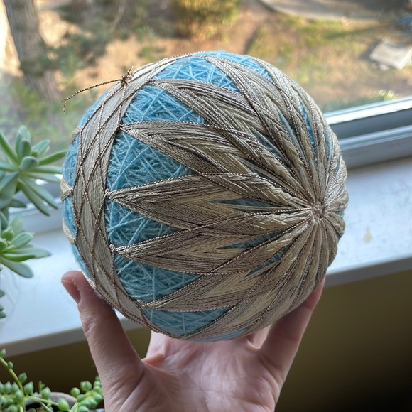 VINTAGE - Traditional Japanese Temari Ball, Kiku Pattern - Picture 1 of 7